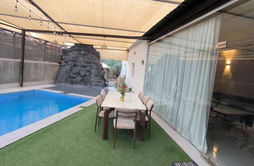 Medina Ski Chalet | بيت العائلة Family home