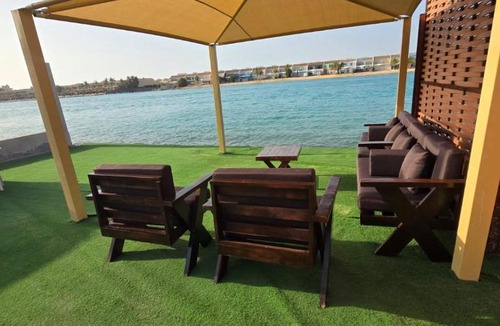 Durrat Al-Arous Villa | درة العروس فيلا هابي بيتش شاطى خاص