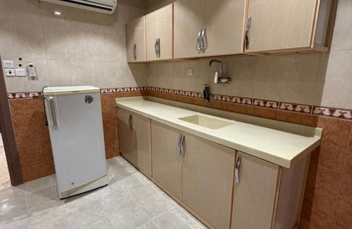Al Bahah Apartment | رفاء الذهبية للشقق المخدومة 2