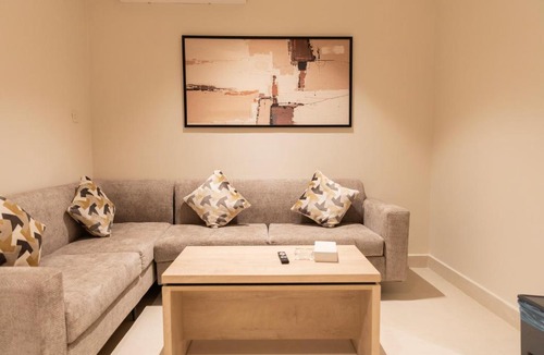 Al Hamra Apartment | روز الخيال للشقق المخدومة 5