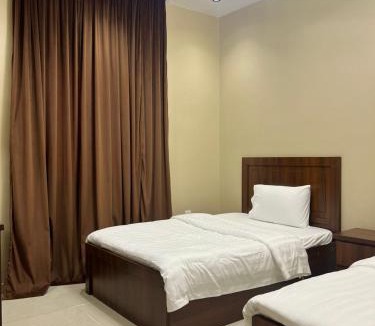 Hera Street Apartment | سويت غرفتين وصالة مميز