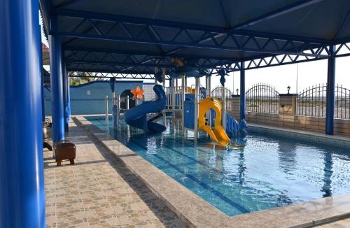 Ar Rayis Resort | شاطئ العرب الرايس