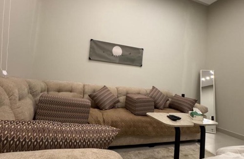 Ar Rass Ski Chalet | شالية مودرن بدخول ذكي و مدخل سيارة