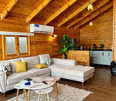 Dhahban Cabin | شاليهات اكواخ الوراء