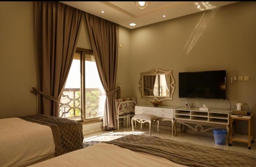 Dhahran Ski Chalet | شاليه أُمسيَة