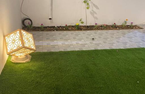 Al Wudayy Apartment | شاليه اوديتي راقي بمسطحات خضراء وغرفة نوم