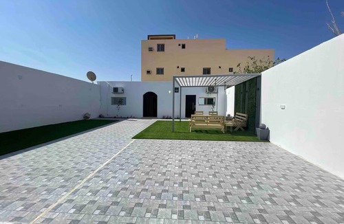 Al Wudayy Apartment | شاليه اوديتي راقي بمسطحات خضراء وغرفة نوم