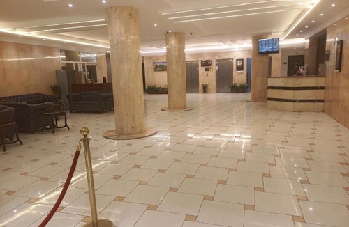 Taif Hotel | شركة فؤاد علي العزي للشقق المخدومه - المضباع - طريق السيل