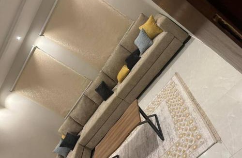 Hera Street Apartment | شقة استوديو جديدة ونظيفة غرفة وصالة هادئة ومريحة بحي المروة 8دقايق من المطار