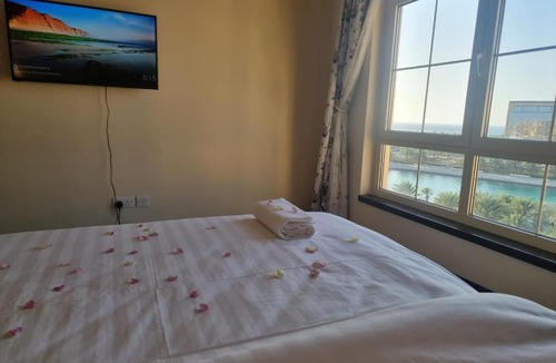 Bay La Sun Apartment | شقة البيلسان اطلالة علي البحر Marina 2 with sea view للعائلات فقط