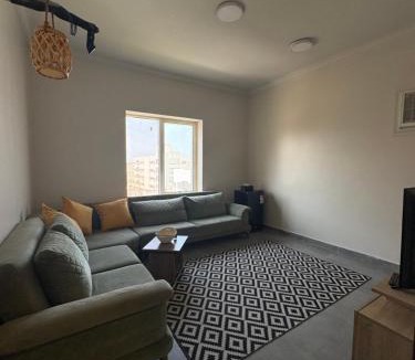 Palestine Street Apartment | شقة جدة
