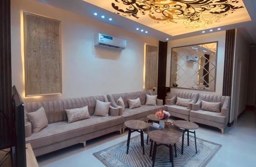 Taif Apartment | شقة ديلوكس ديكور فخم مدخل ذكي