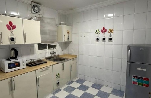 Hera Street Apartment | شقة صغيرة