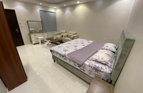 Al Kura Apartment | شقة غرفة نوم واسعة ودورة مياه في الحمدانية j7