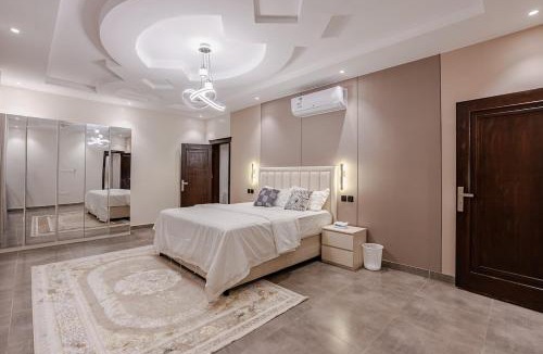 Jeddah Apartment | شقة غرفتين وصالة ومطبخ بتصميم جميل وانيق An apartment with two rooms, a living room, and a kitchen with a beautiful and elegant design