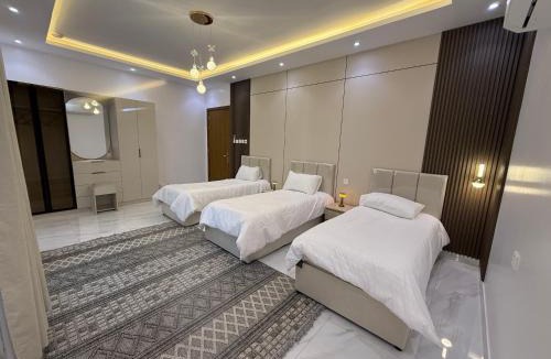 Al Riyadh Apartment | شقة ميرال رويال Miral Royal Apartment