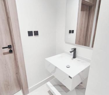 Al Olaya District Apartment | شقق الإيجار - العروبه