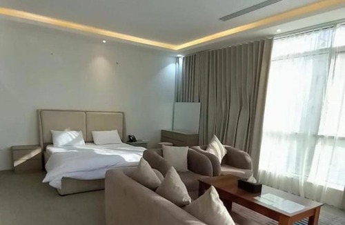 Riyadh Apartment | شقق عجايب المملكة للشقق المخدومه