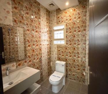 Buraydah Apartment | شقق ليندا