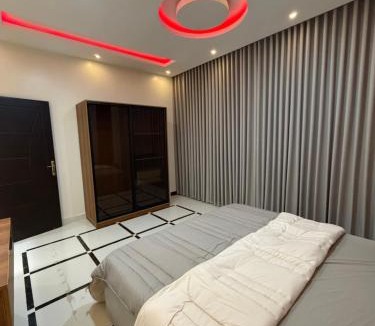 Buraydah Apartment | شقق ليندا