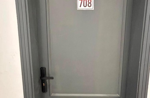 Al Bawadi Apartment | غرفة وحمام