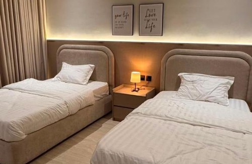 Sari Street Apartment | غرفتين وصالة في حي السلامة