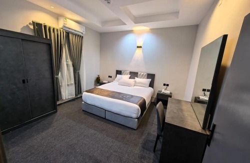 Al Baha Hotel | فندق السديم