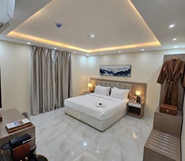Abu Arish Hotel | فندق صالح
