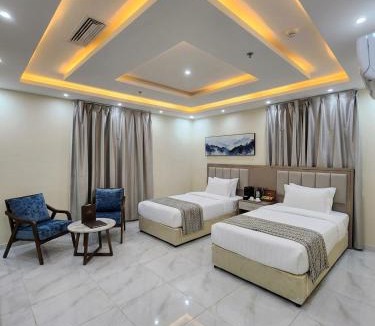 Abu Arish Hotel | فندق صالح