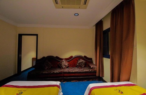 Al Aziziyah Hotel | فندق عروق الذهب المكية