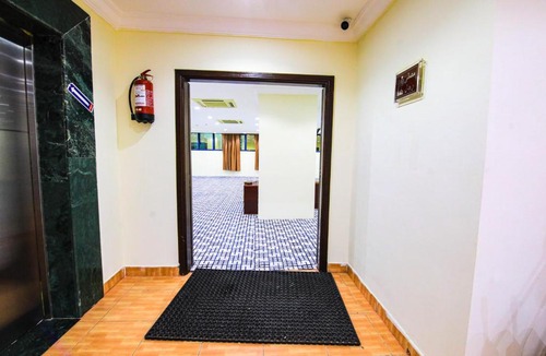 Al Aziziyah Hotel | فندق عروق الذهب المكية