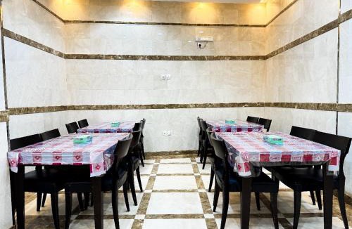Al Aziziyah Hotel | فندق مسارات المحبس