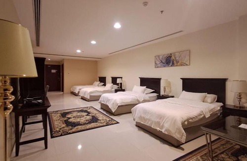 Riyad Al Khabra Hotel | فندق مفازا القصيم