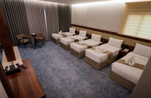 Al Aziziyah Hotel | فندق نسمات اليقين