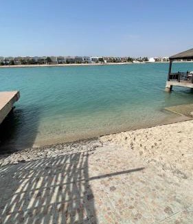 Dhahban Ski Chalet | فيلا السعادة بشاطي خاص درة العروس