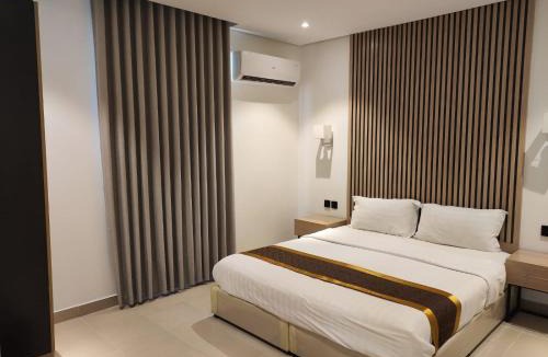 Al Olaya District Apartment | لور للشقق المخدومة