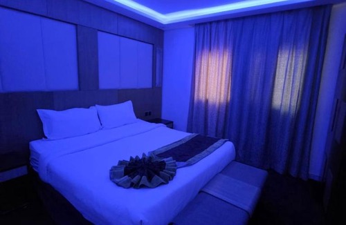King Abdul Aziz Road Apartment | مؤسسة ميرا سويت للشقق المخدومة