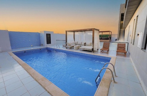 Dhahban Ski Chalet | منتجع يوم العائلة family day resort