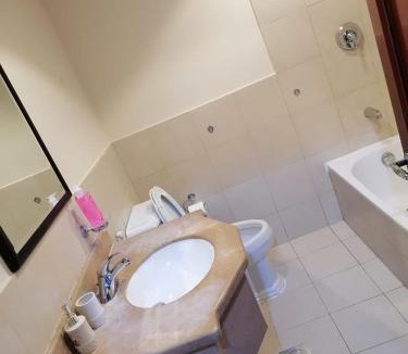 Bay La Sun Apartment | نزل الشاطي 3 عايلات فقط