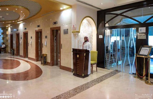 Mecca Hotel | 130 m² Hotel ∙ 2 guests