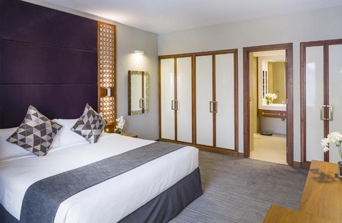Riyadh Hotel | Al-Bustan Residences