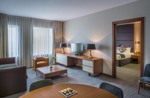 Riyadh Hotel | Al-Bustan Residences