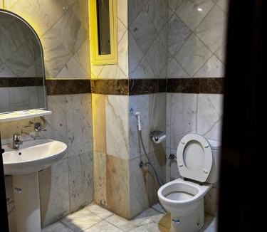Mecca Hotel | Al Khulafa Al Faisaliah Hotel 2