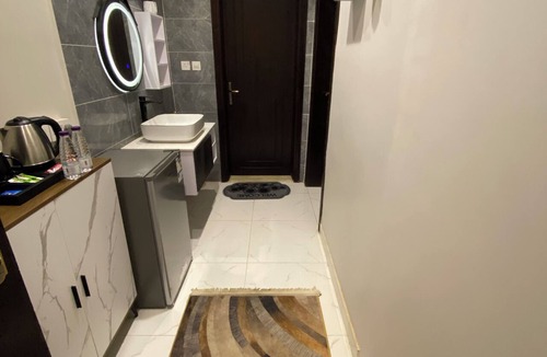 As Salamah Apartment | Al Salam Spacious Bedroom j7
