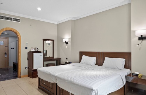 60th Street Hotel | Al Thill Hotel