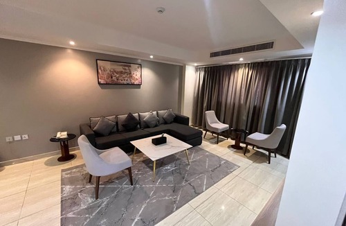 Riyadh Apartment | Art suite
