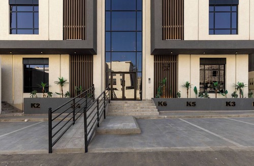 Medina Apartment | Atrah Elegant 3BR Apartment With Maid's Room