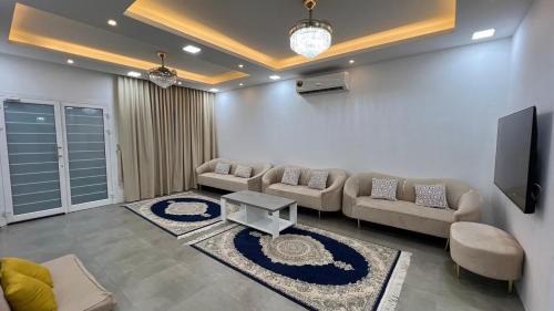 Jannusan House | Beachside villa with a pool!