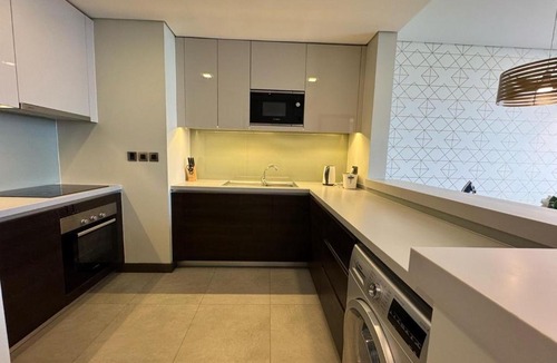 Manama Apartment | Close to City Center , 1-Bedroom Apartment for Rent in Seef, Bahrain
