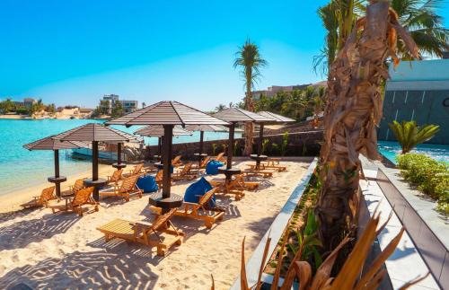 Durrat Al-Arous Resort | CoConut Beach For family